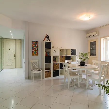 B. Caracciolo Ii - Bh 91 Apartmán *