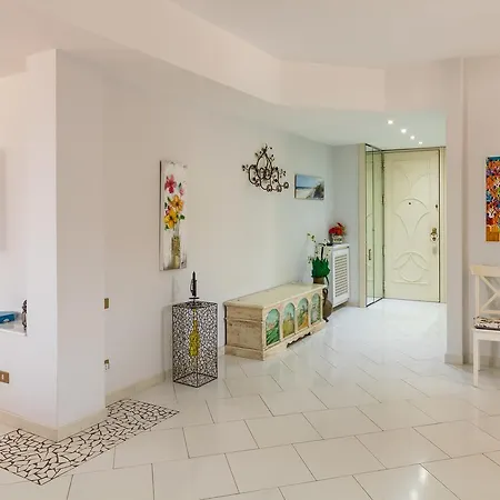 B. Caracciolo Ii - Bh 91 Apartmán Neapol